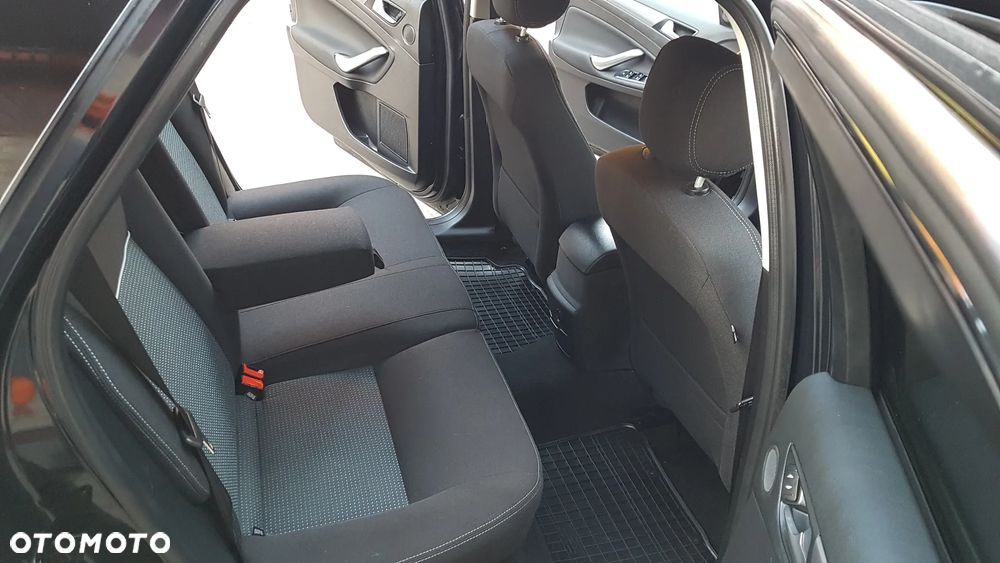 Ford Mondeo 2.0 TDCi Titanium - 33