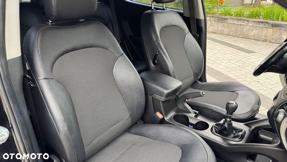 Hyundai ix35 1.7 CRDi 2WD Comfort - 29