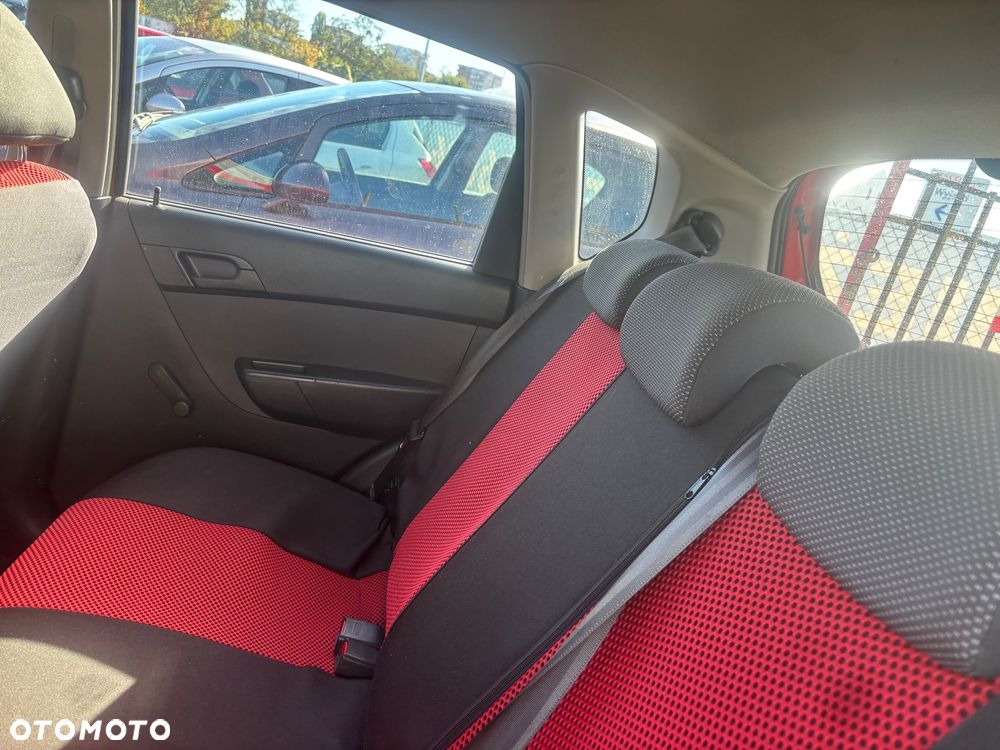 Chevrolet Aveo 1.2 LS - 17