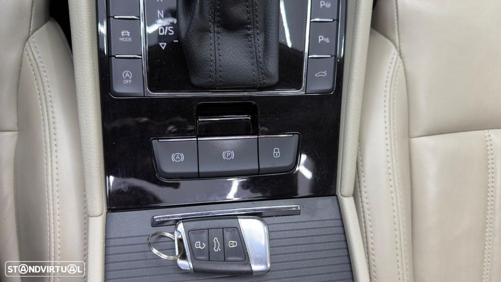 Skoda Superb Break 2.0 TDI Style DSG - 28