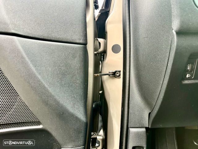 Citroën C4 1.2 PureTech Feel - 28