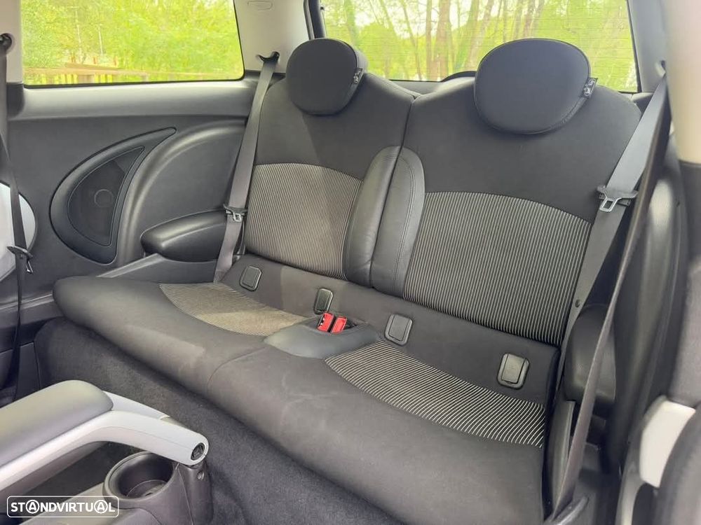 MINI 3 Portas Cooper S - 17