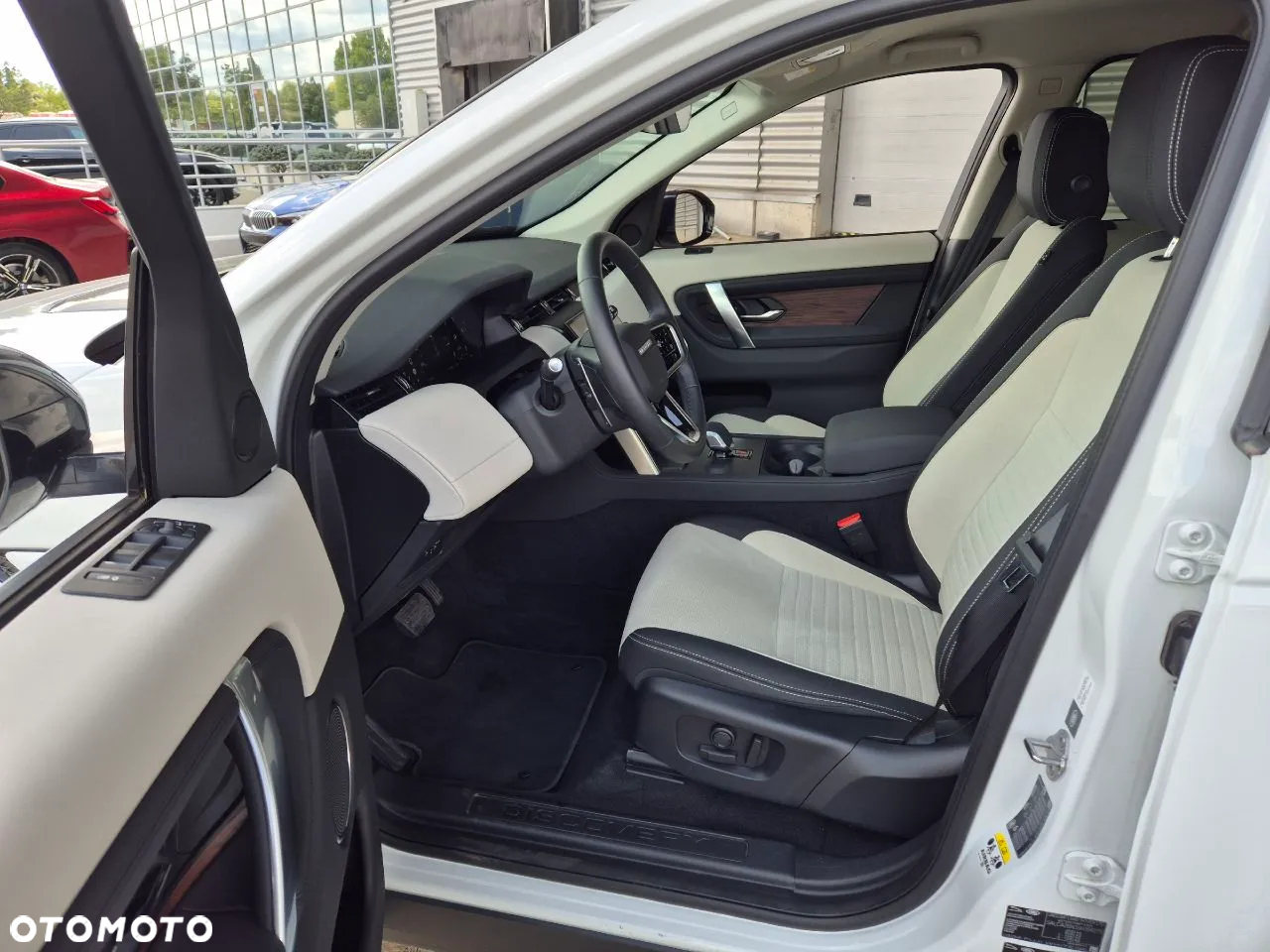 Land Rover Discovery Sport D200 - 11
