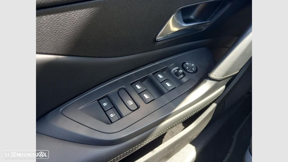 Peugeot 308 1.6 Hybrid GT e-EAT8 - 14