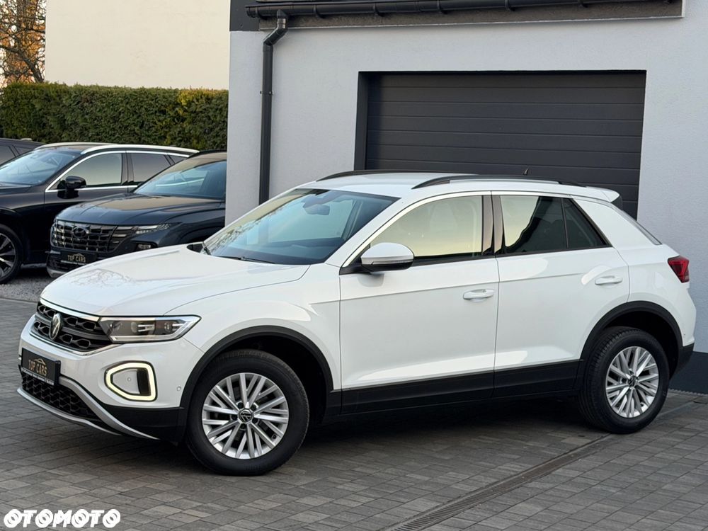 Volkswagen T-Roc - 17