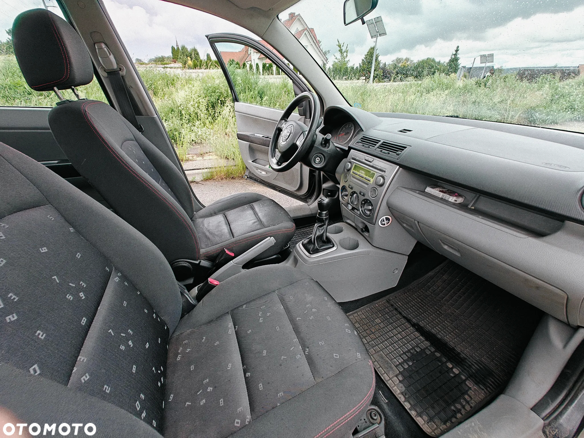 Mazda 2 1.4 Core + - 6