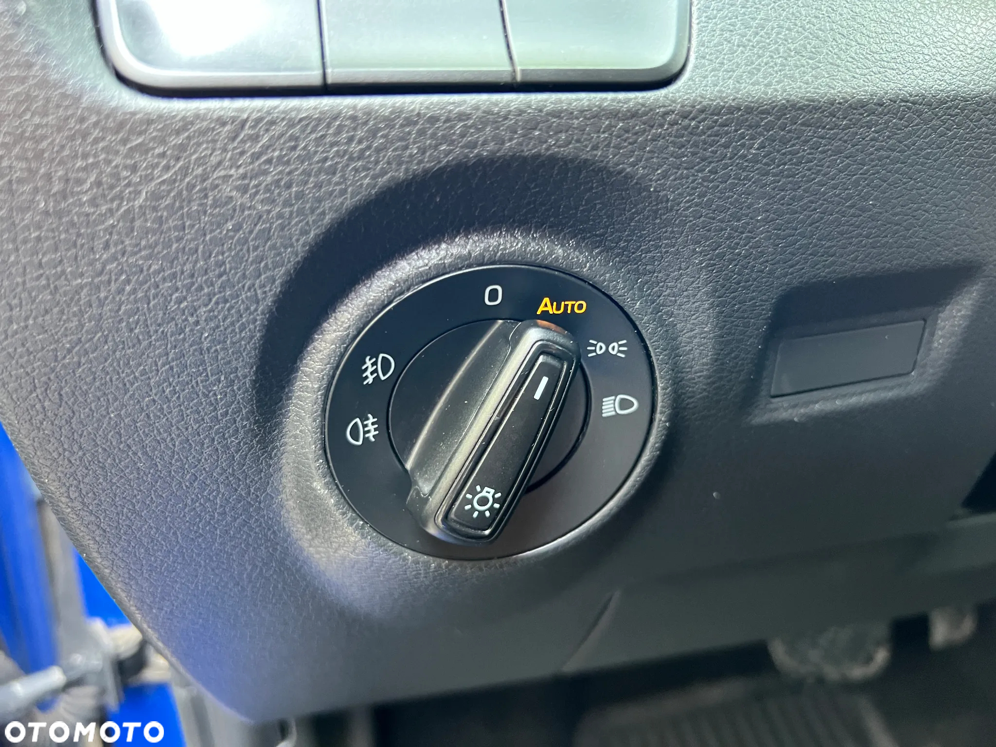 Skoda Fabia 1.0 TSI Style Color DSG - 28