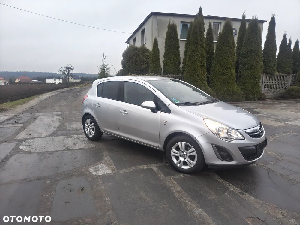 Opel Corsa 1.4 16V Satellite - 10