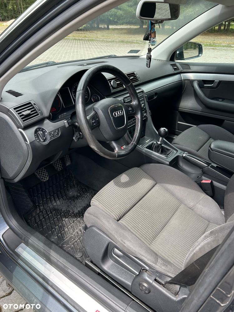 Audi A4 Avant - 5