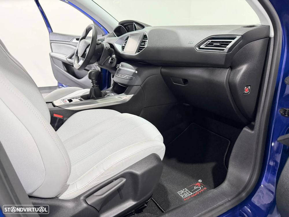 Peugeot 308 SW 1.5 BlueHDi Allure - 38