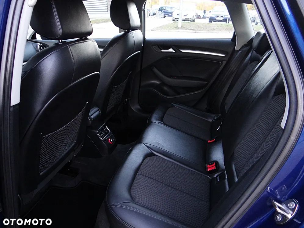 Audi A3 Sportback 2.0 TDI quattro Attraction - 37