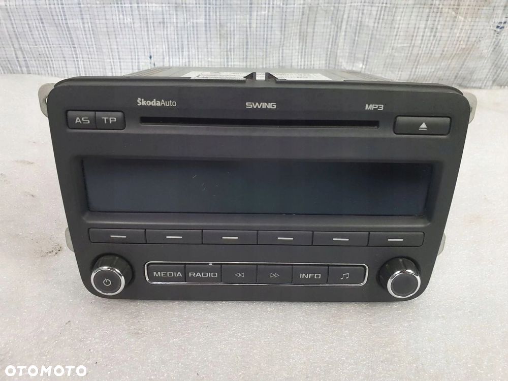 RADIO SKODA FABIA II ROOMSTER SWING 5J0035161C - 2
