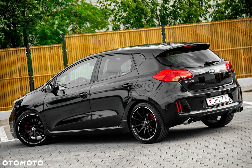 Kia Ceed 1.6 T-GDI GT-Challenge - 8