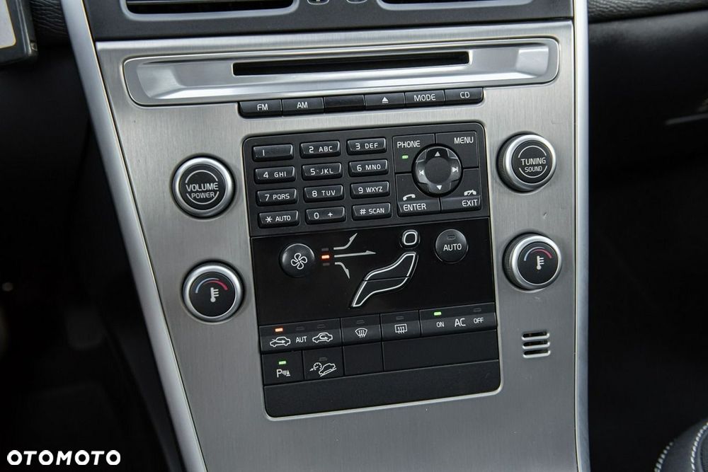Volvo XC 60 2.4D AWD Summum - 21