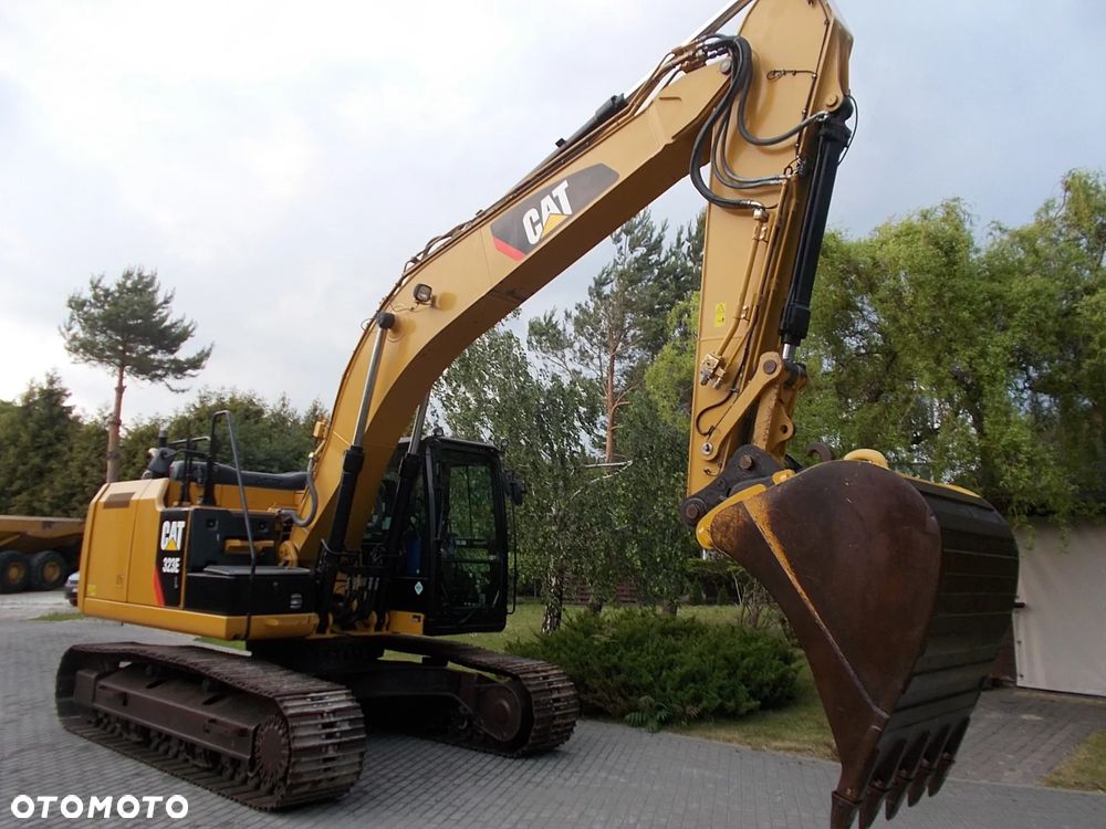 Caterpillar 323E - 38
