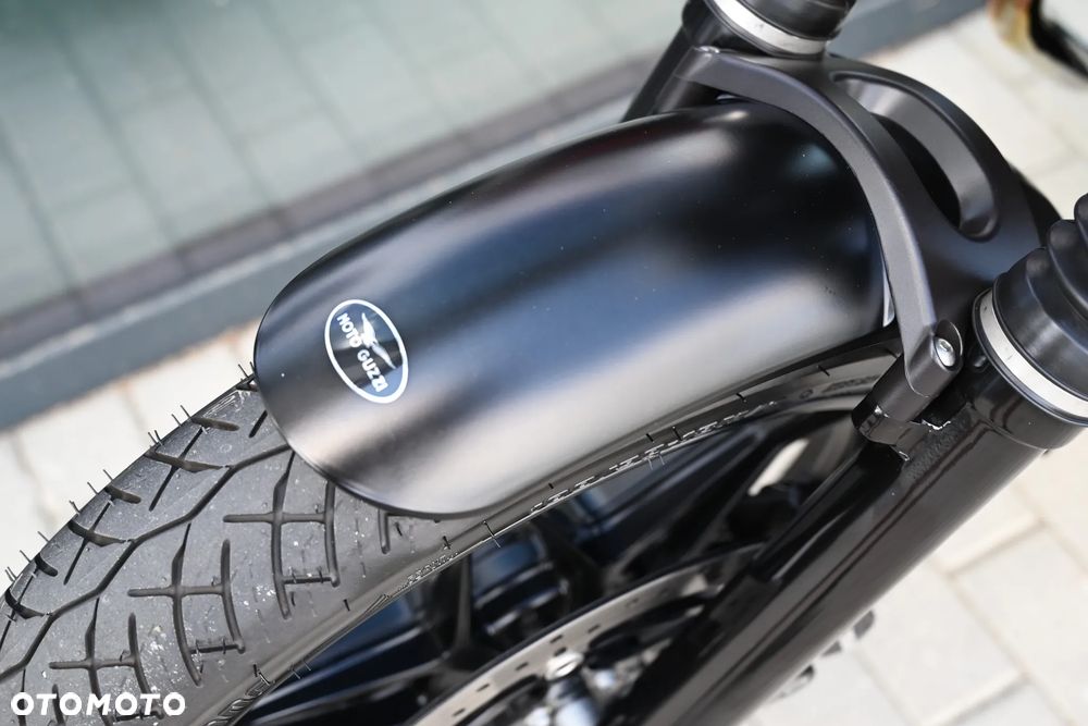 Moto Guzzi V7 - 23
