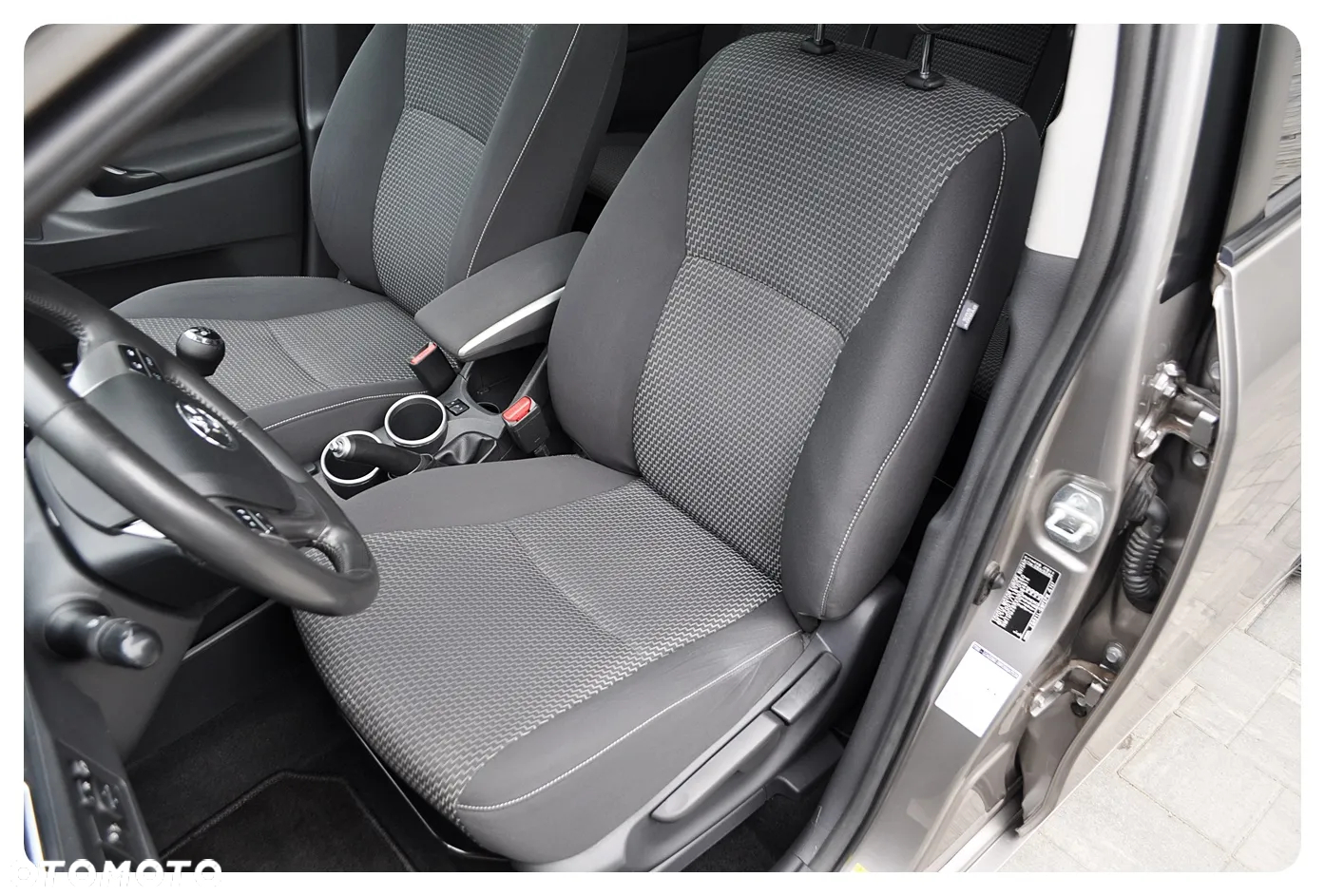 Toyota Verso 1.8 5-Sitzer Skyview Edition - 9