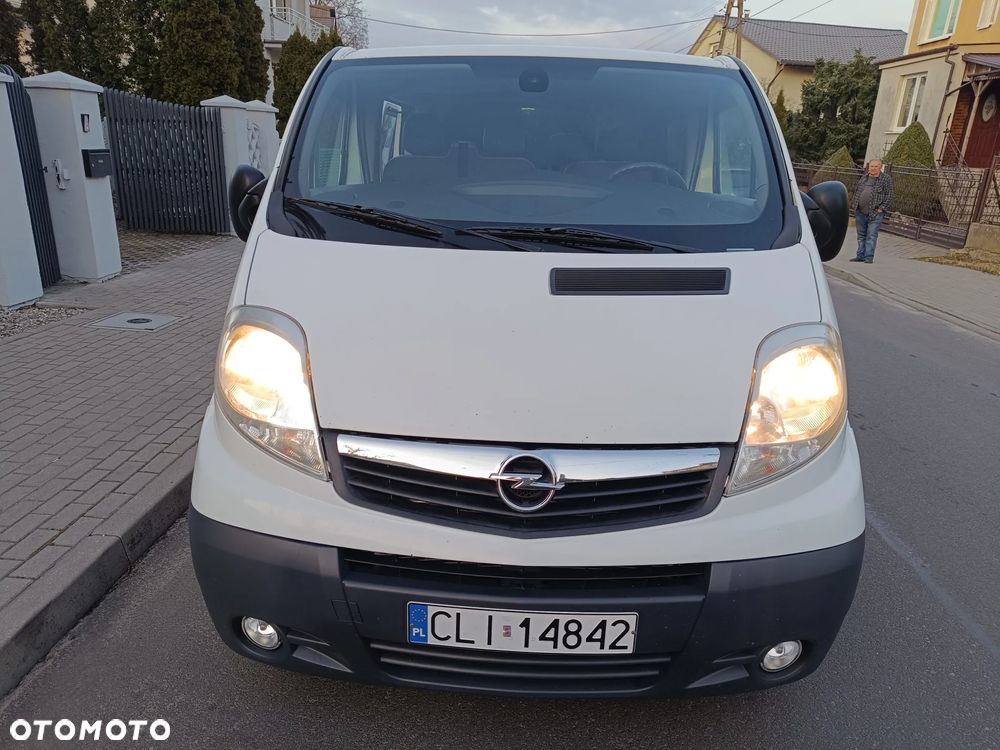 Opel Vivaro - 11