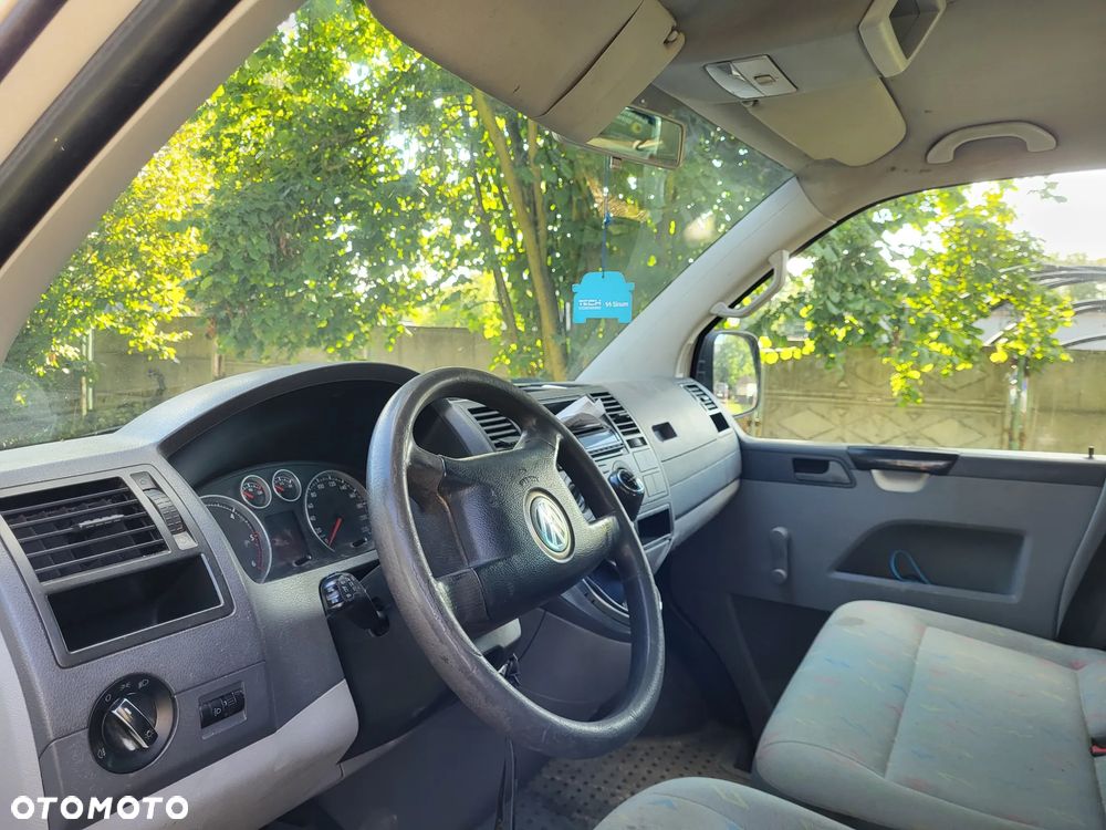 Volkswagen Transporter - 9