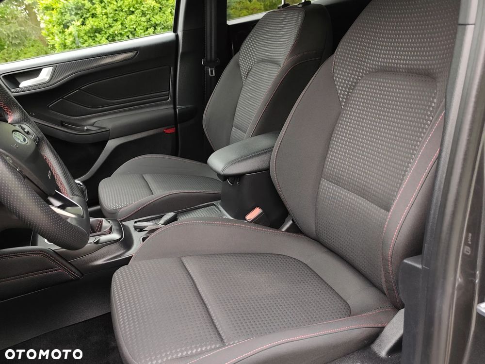 Ford Focus 1.0 EcoBoost ST-Line Black ASS - 26