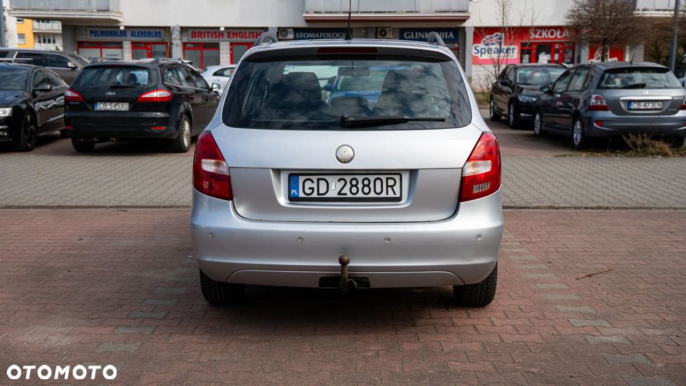 Skoda Fabia 2008 photo 3