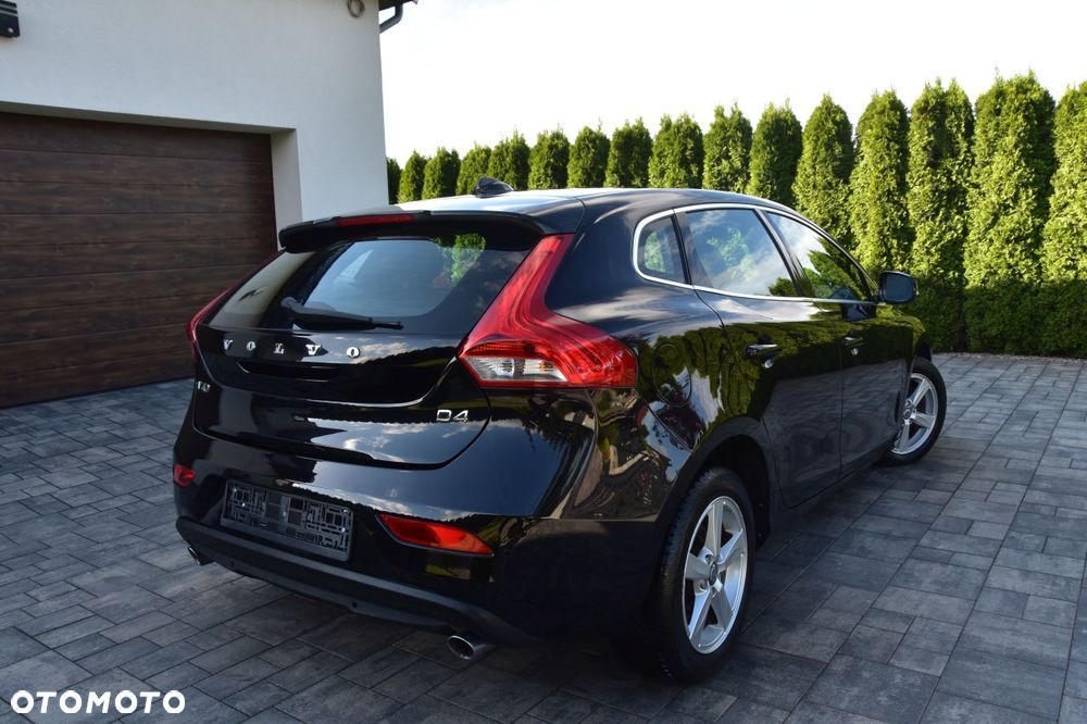 Volvo V40 D4 Drive-E Momentum - 3