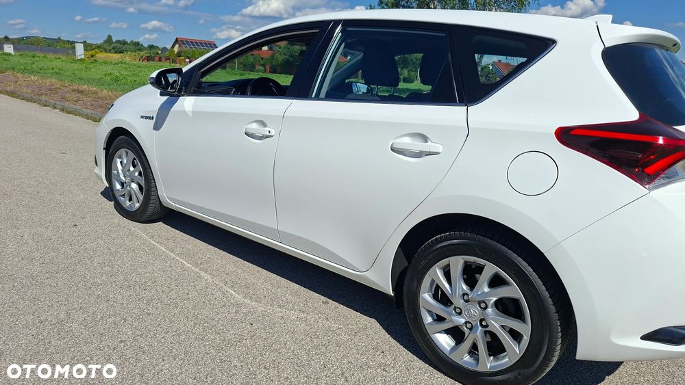 Toyota Auris - 14