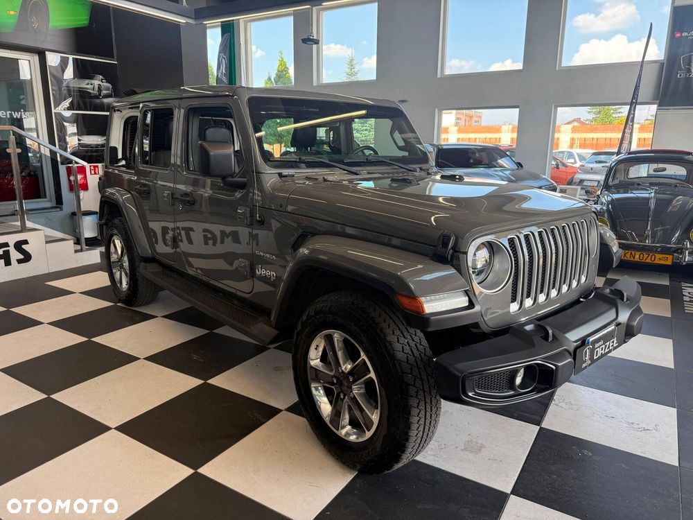 Jeep Wrangler - 11