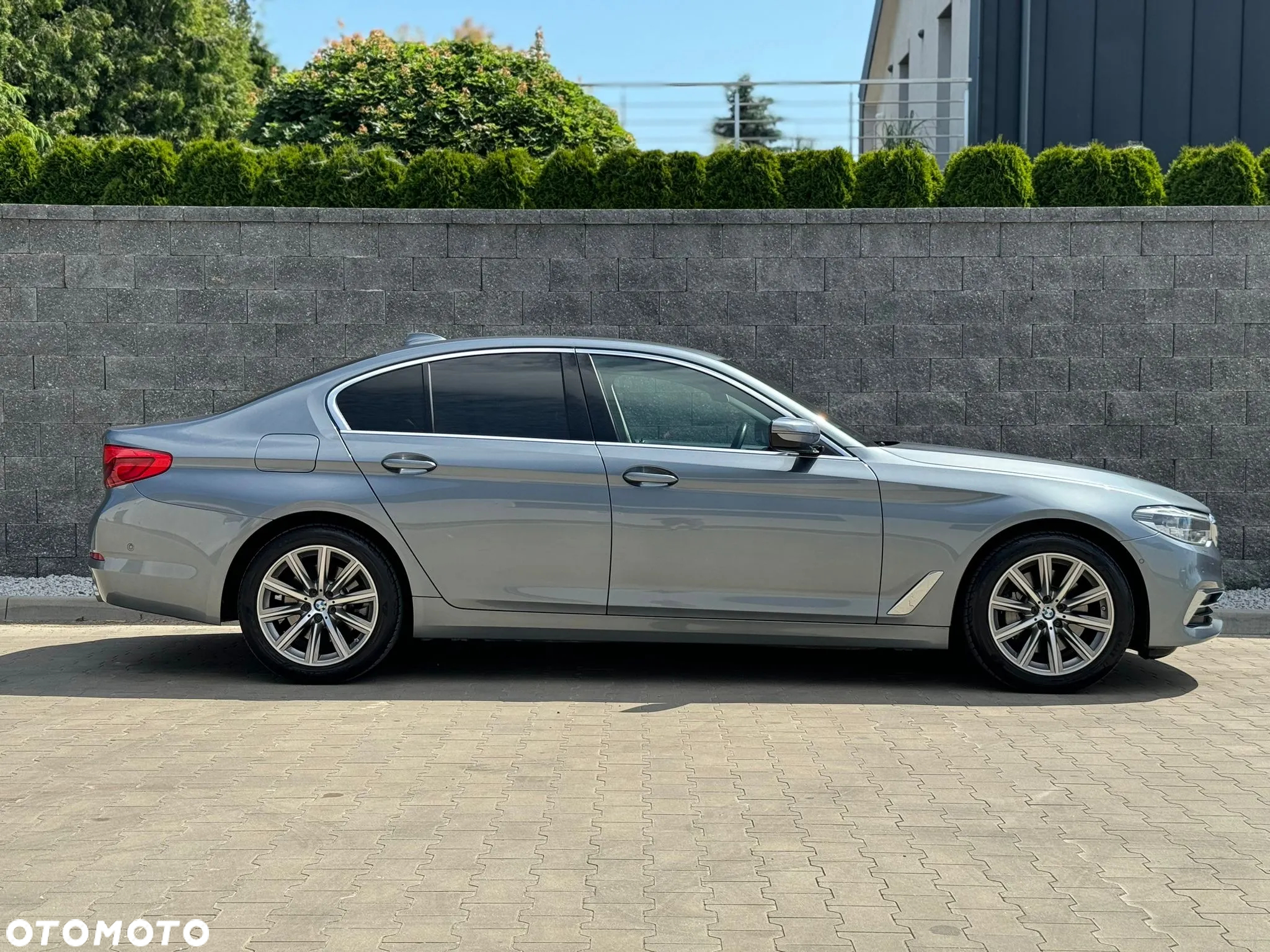BMW Seria 5 530i xDrive Luxury Line sport - 7