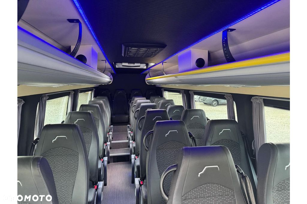 Mercedes-Benz Sprinter 519 - 8