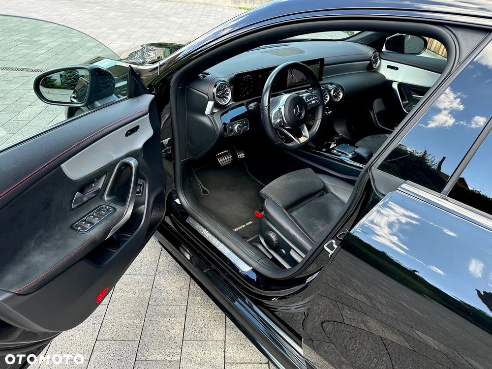 Mercedes-Benz CLA 200 4-Matic Progressive 8G-DCT - 8