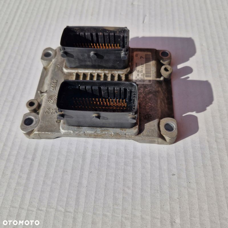 KOMPUTER SILNIKA FIAT IDEA 1.4 16V 0261208206 - 1