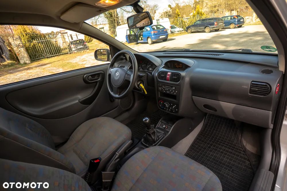 Opel Corsa 1.2 16V - 21