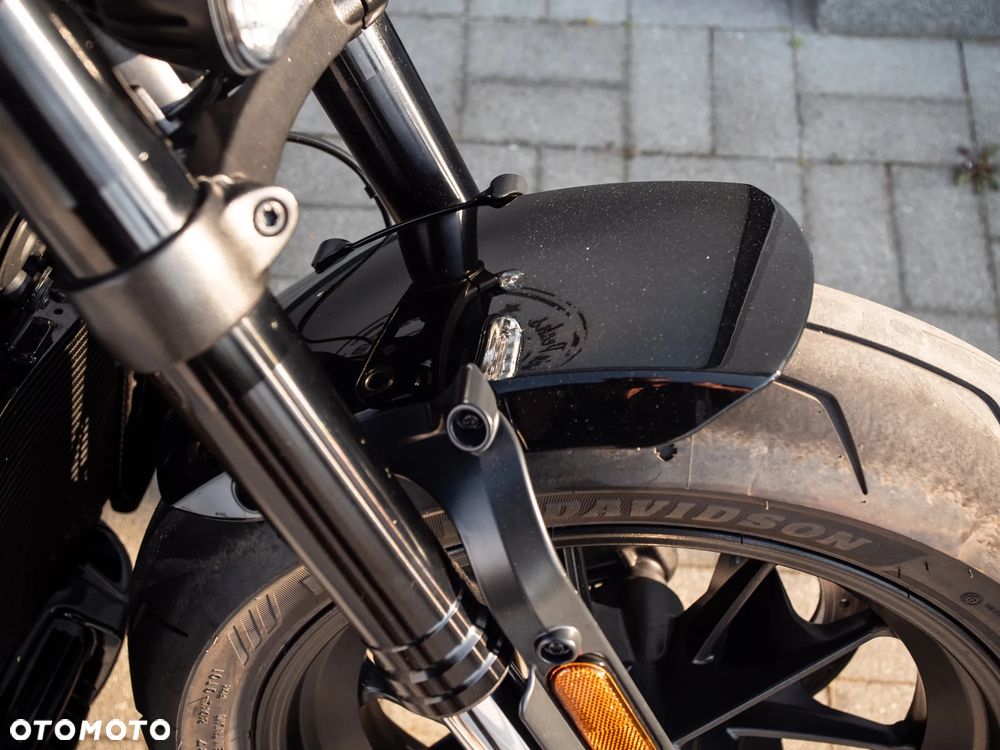 Harley-Davidson Sportster - 32