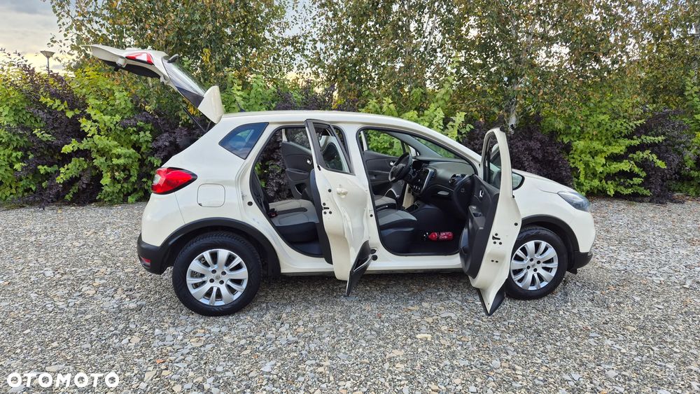 Renault Captur (ENERGY) TCe 90 BOSE EDITION - 26