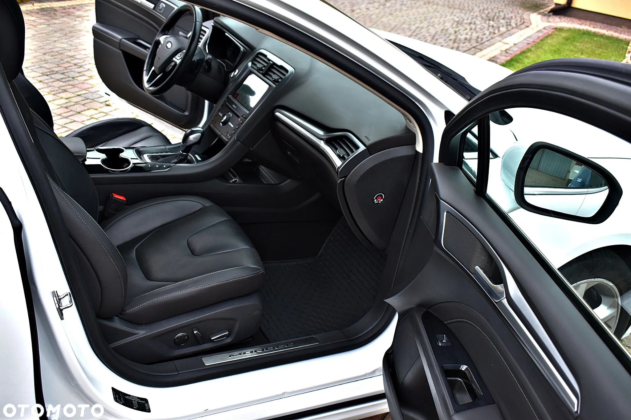 Ford Mondeo - 12