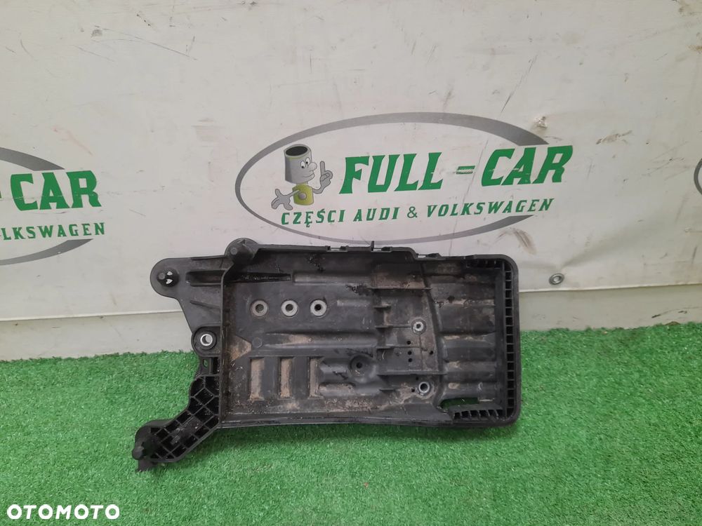 AUDI VW SKODA PODSTAWA AKUMULATORA 5QF915331C