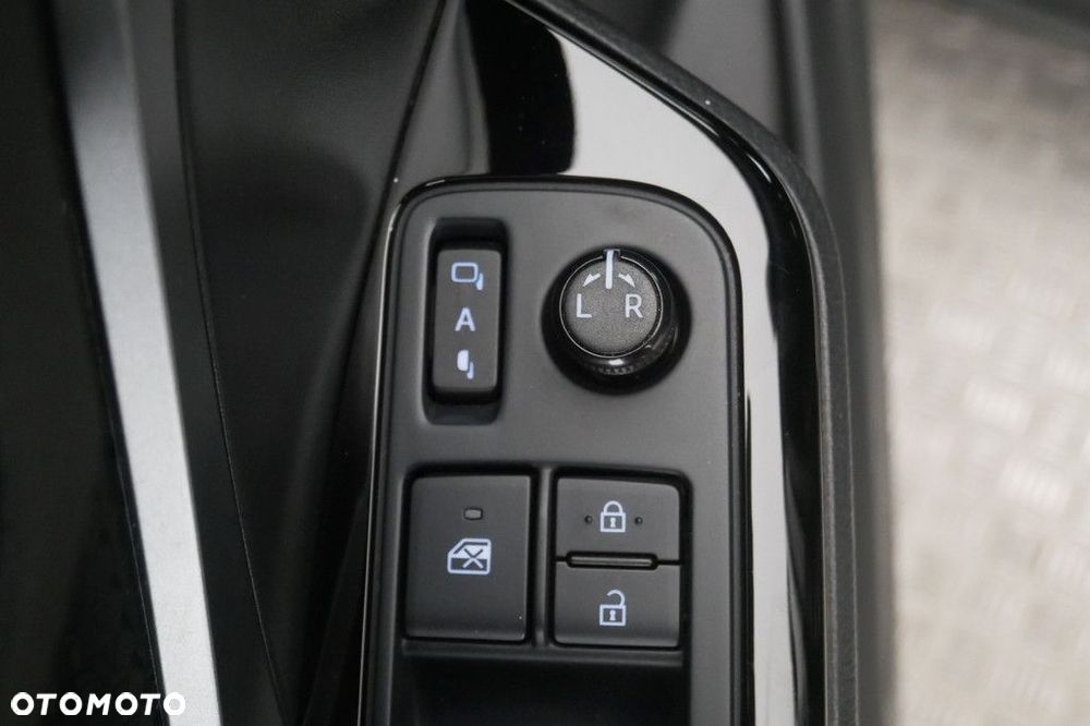 Toyota C-HR - 32
