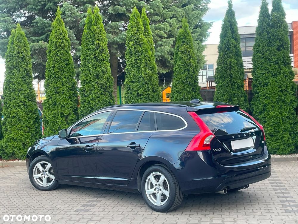Volvo V60 D3 Momentum - 5