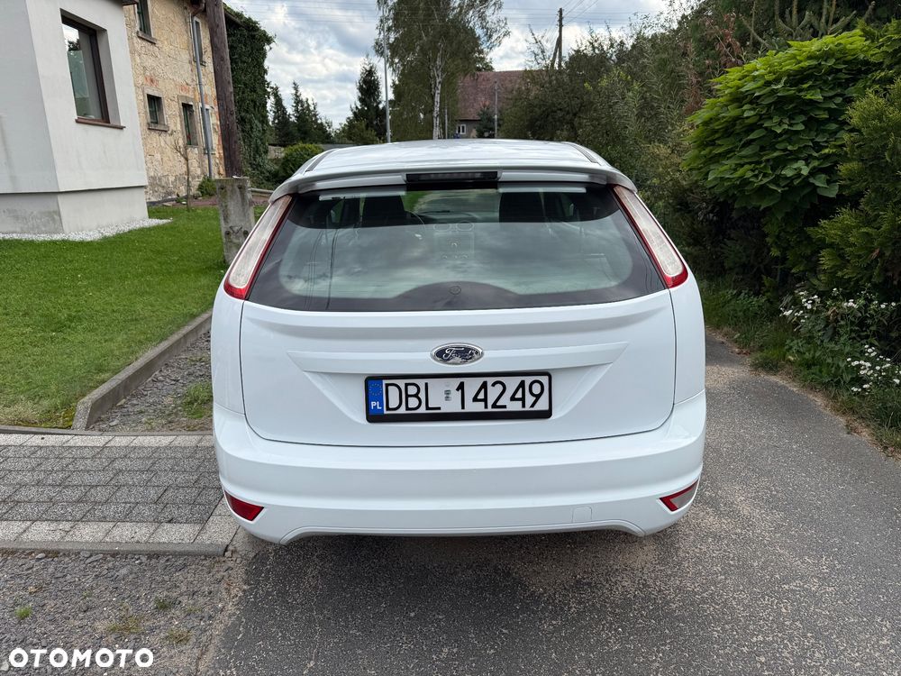 Ford Focus 1.6 16V Style+ - 4