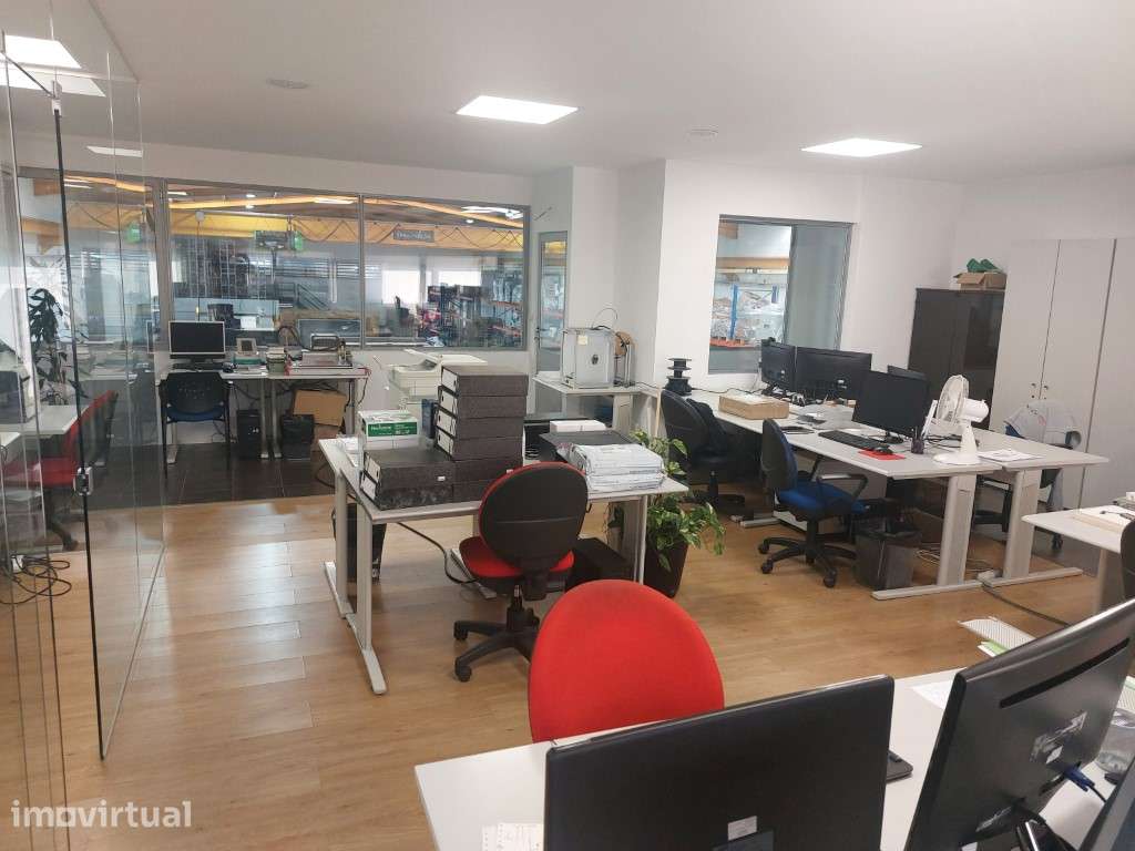 Armazém Zona industrial da Maia - Grande imagem: 5/29
