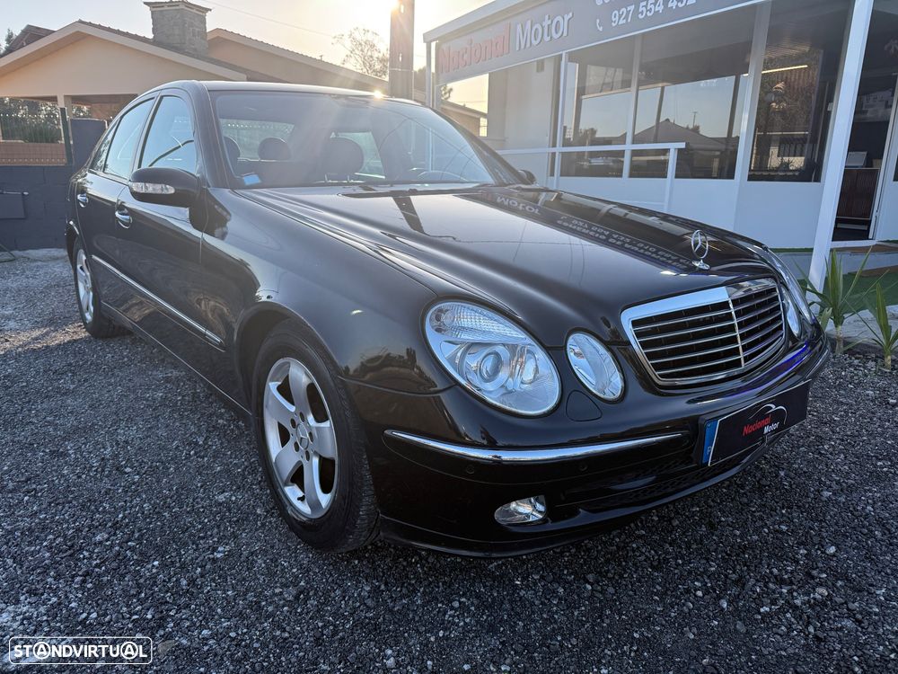 Mercedes-Benz E 220 CDI Avantgarde Aut. - 1