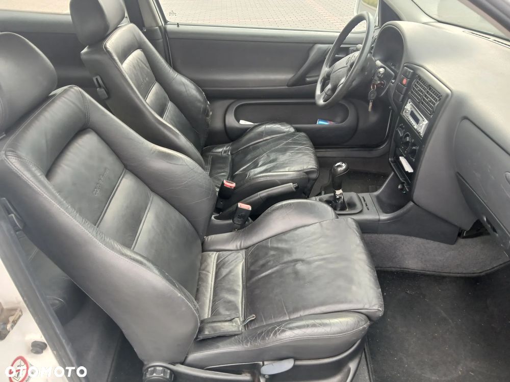Volkswagen Polo - 9