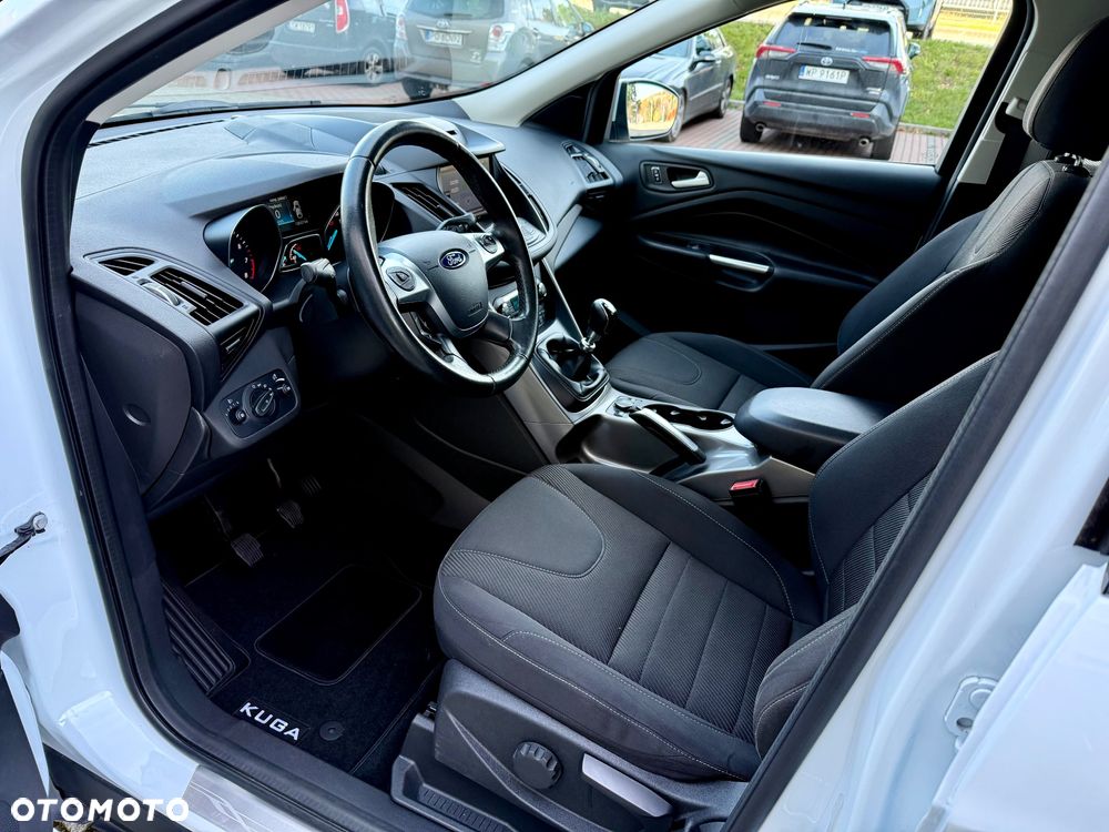 Ford Kuga 1.5 EcoBoost 2x4 Titanium - 9