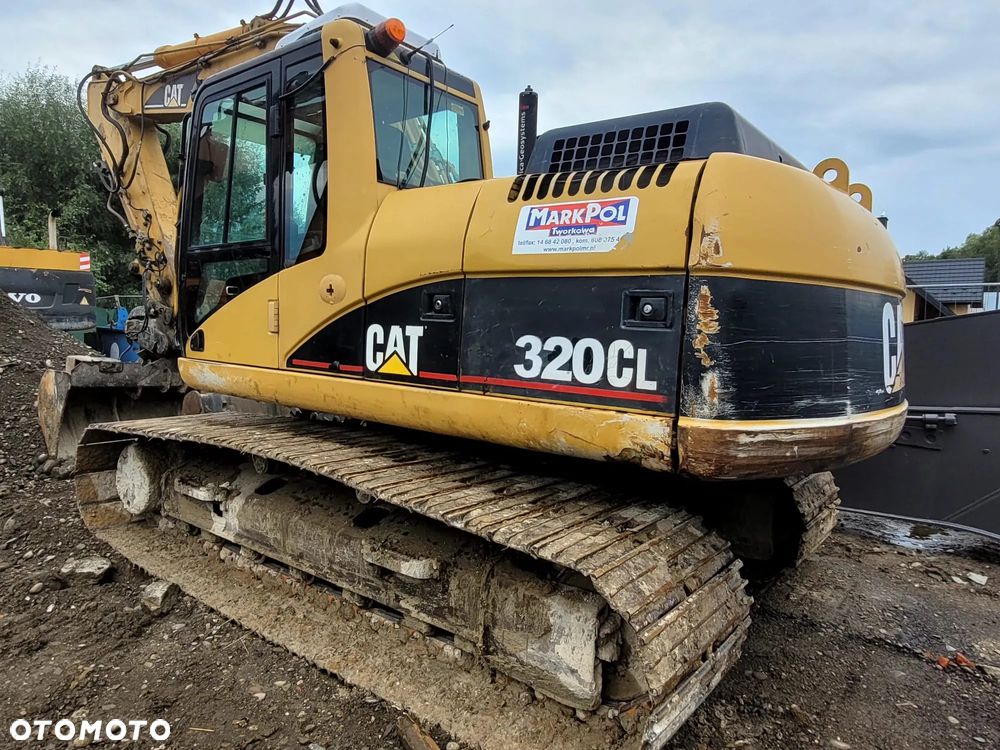 Caterpillar 318C - 4