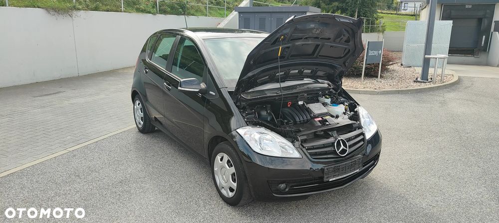 Mercedes-Benz Klasa A 160 BlueEFFICIENCY Elegance - 28