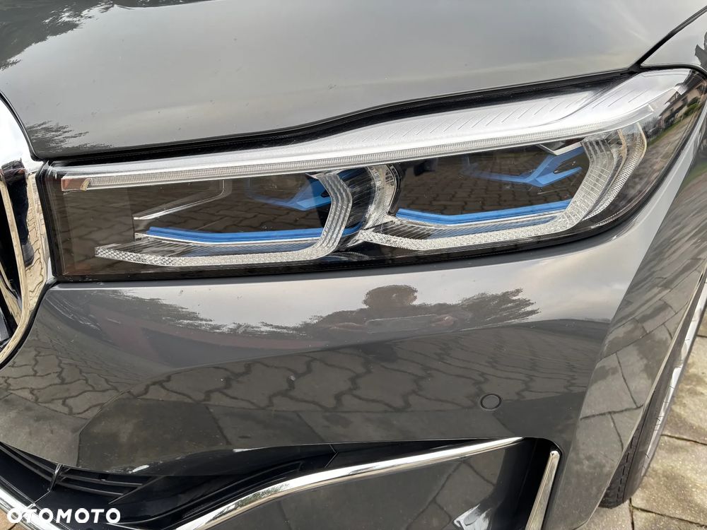 BMW Seria 7 740d xDrive - 24