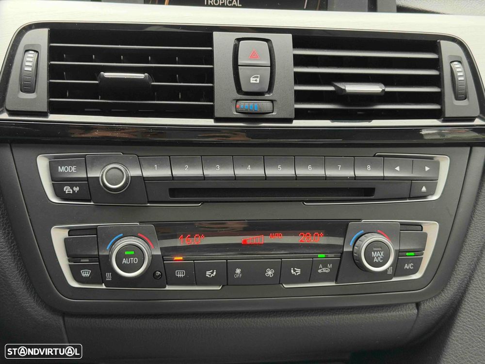 BMW 328 i Auto Line Sport - 50