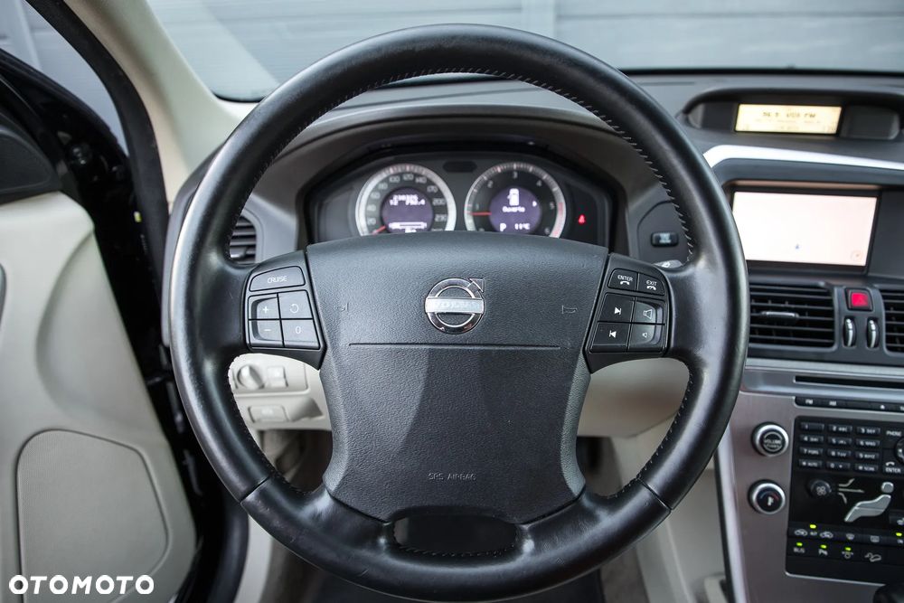 Volvo XC 60 D5 AWD Summum - 19