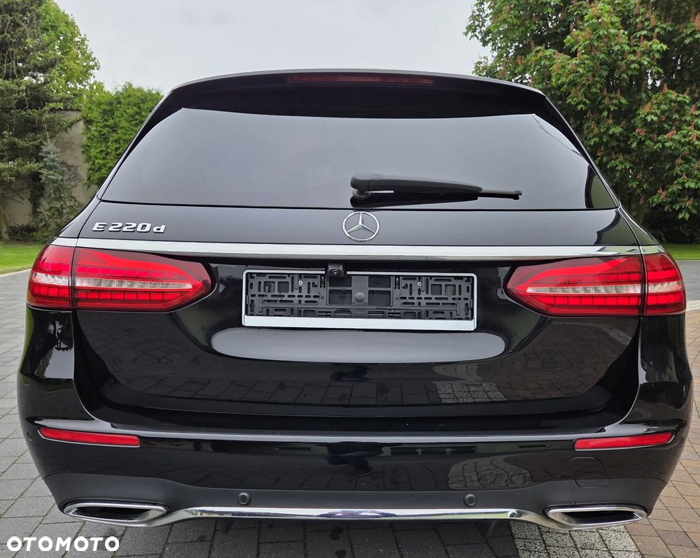 Mercedes-Benz Klasa E 220 d 9G-TRONIC AMG Line - 18